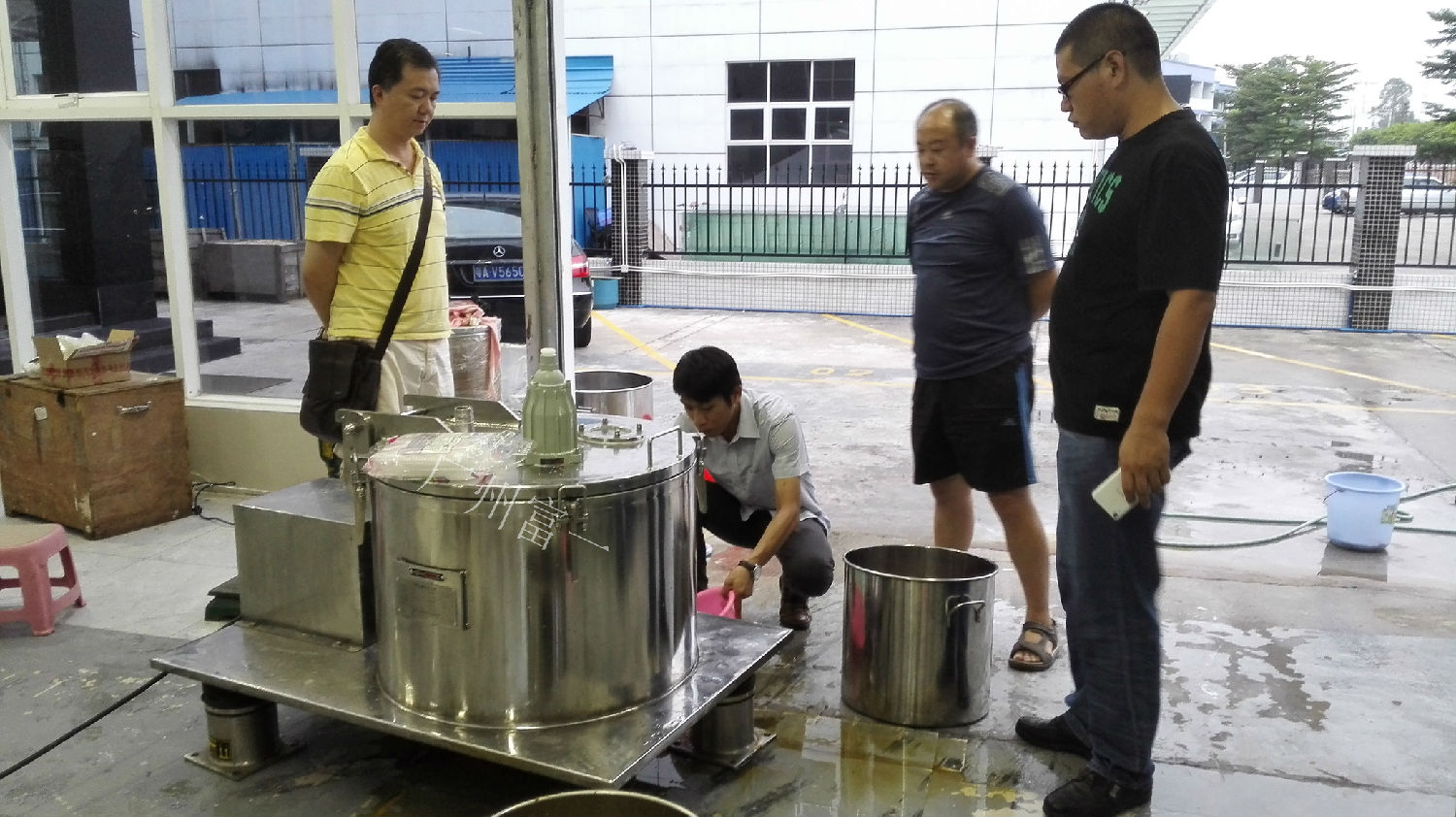 荔枝果汁飲料分離過程-廣州富一